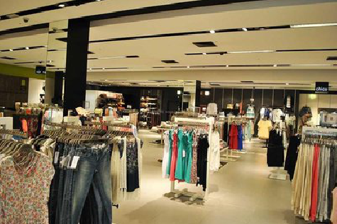 丹巴商场里的店面怎么装修？